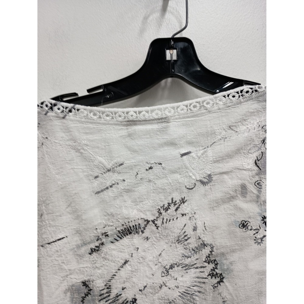 Impulse California Wearable Art Tunic Top Womens Medium White Black Floral Lace - Picture 11 of 12